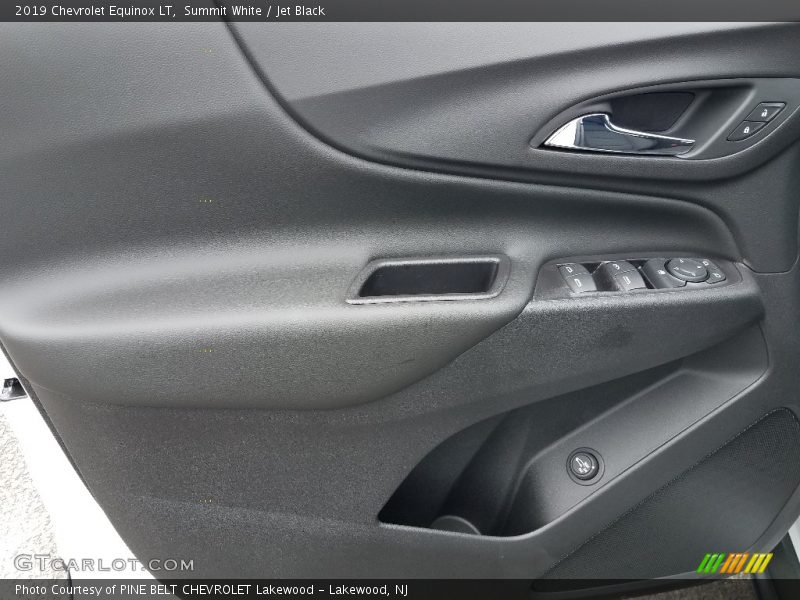 Summit White / Jet Black 2019 Chevrolet Equinox LT