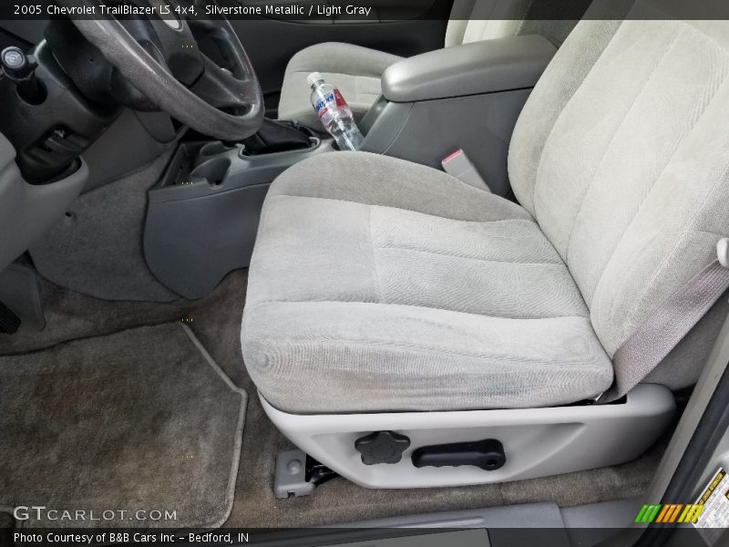 Silverstone Metallic / Light Gray 2005 Chevrolet TrailBlazer LS 4x4