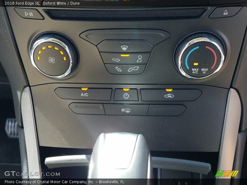 Oxford White / Dune 2018 Ford Edge SE