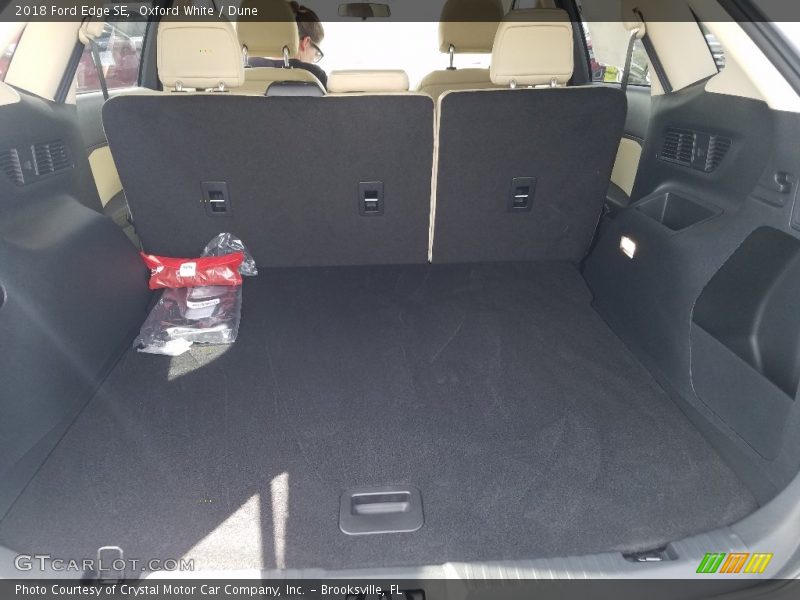 Oxford White / Dune 2018 Ford Edge SE
