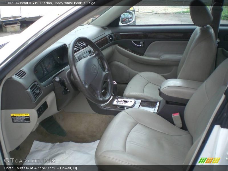 Ivory White Pearl / Beige 2002 Hyundai XG350 Sedan