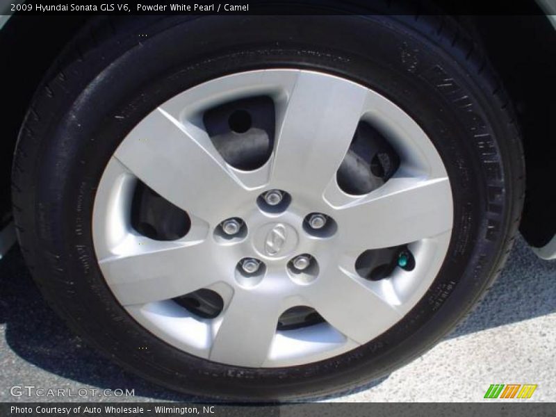 Powder White Pearl / Camel 2009 Hyundai Sonata GLS V6