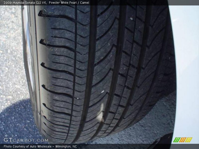 Powder White Pearl / Camel 2009 Hyundai Sonata GLS V6