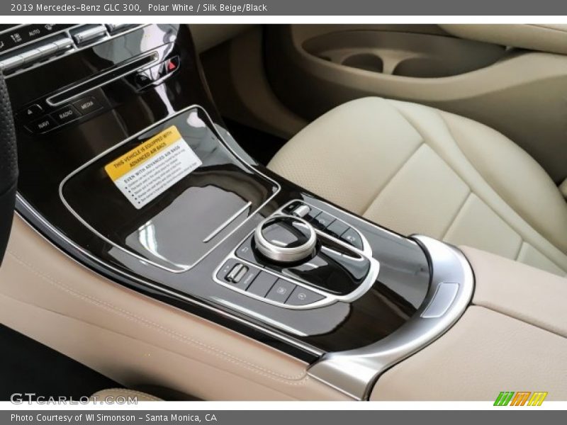 Polar White / Silk Beige/Black 2019 Mercedes-Benz GLC 300
