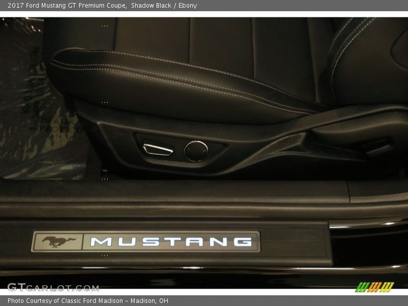  2017 Mustang GT Premium Coupe Logo