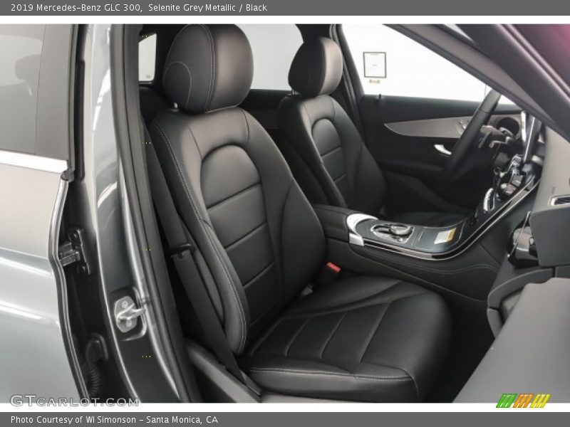 Selenite Grey Metallic / Black 2019 Mercedes-Benz GLC 300