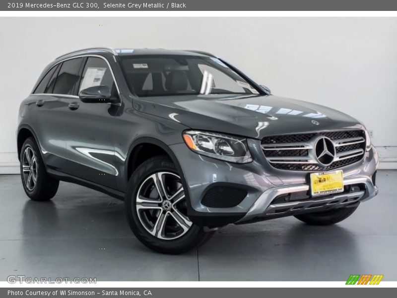 Selenite Grey Metallic / Black 2019 Mercedes-Benz GLC 300