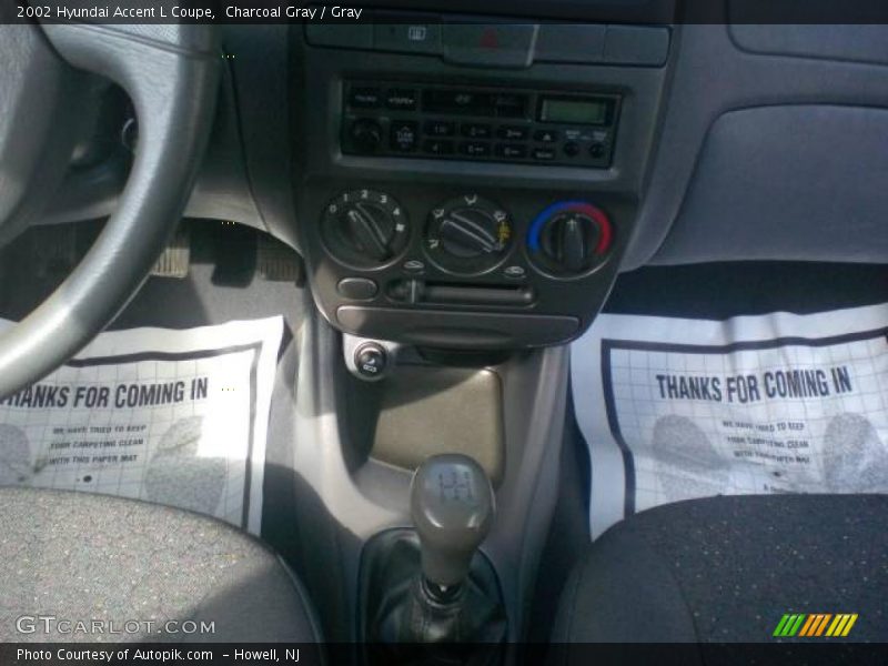 Charcoal Gray / Gray 2002 Hyundai Accent L Coupe