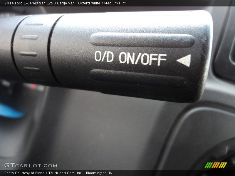 Oxford White / Medium Flint 2014 Ford E-Series Van E250 Cargo Van