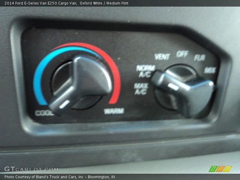 Oxford White / Medium Flint 2014 Ford E-Series Van E250 Cargo Van