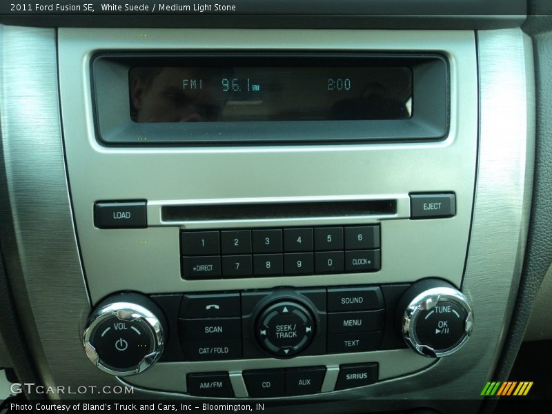 White Suede / Medium Light Stone 2011 Ford Fusion SE