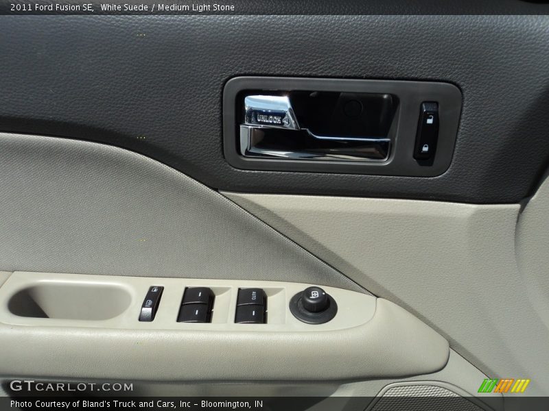 White Suede / Medium Light Stone 2011 Ford Fusion SE