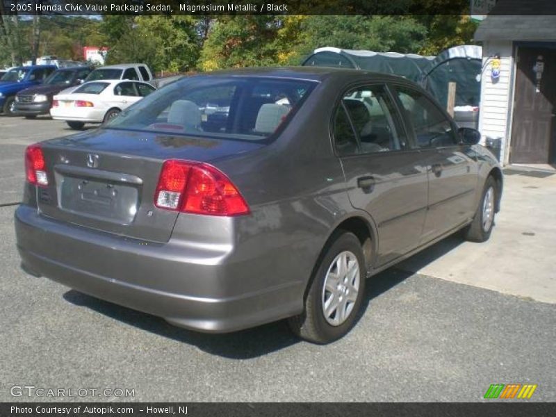 Magnesium Metallic / Black 2005 Honda Civic Value Package Sedan