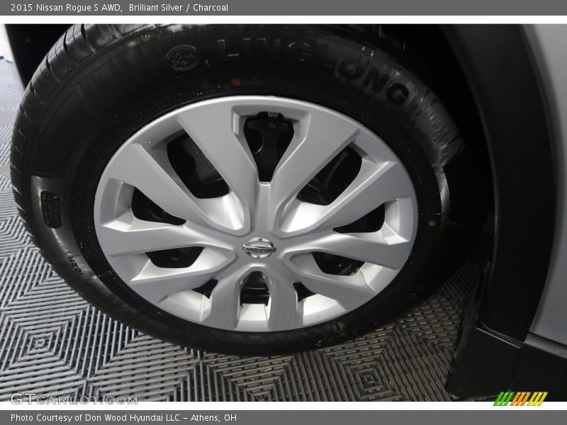Brilliant Silver / Charcoal 2015 Nissan Rogue S AWD