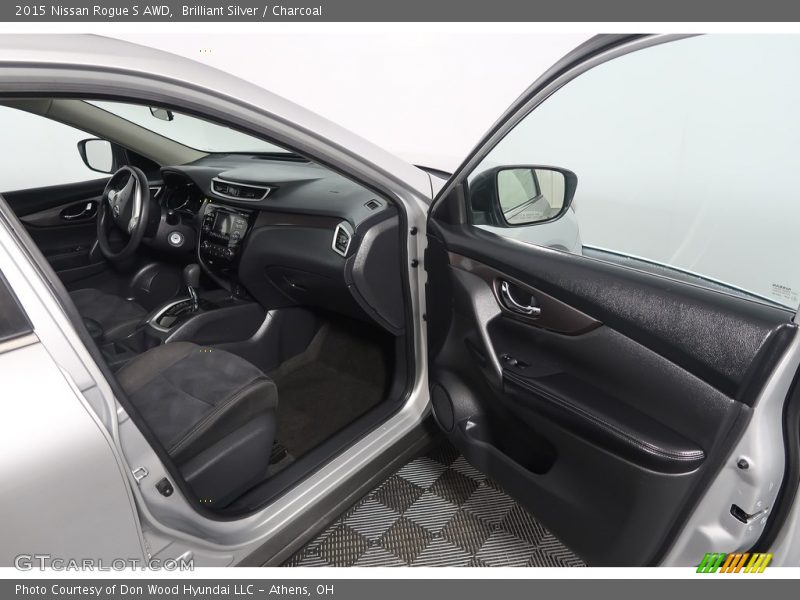 Brilliant Silver / Charcoal 2015 Nissan Rogue S AWD