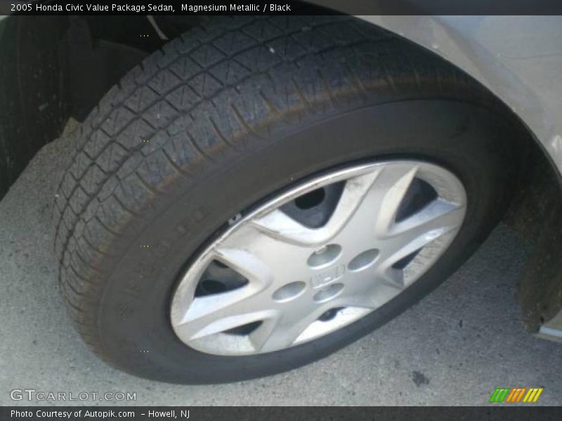 Magnesium Metallic / Black 2005 Honda Civic Value Package Sedan