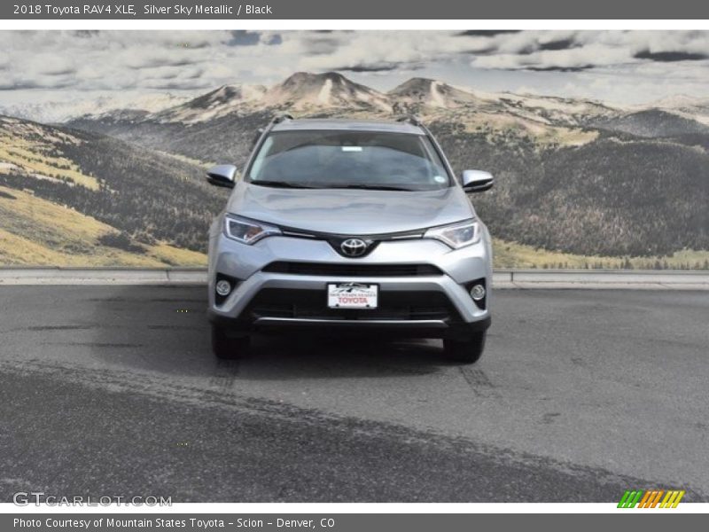 Silver Sky Metallic / Black 2018 Toyota RAV4 XLE