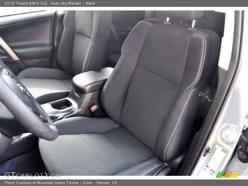 Silver Sky Metallic / Black 2018 Toyota RAV4 XLE