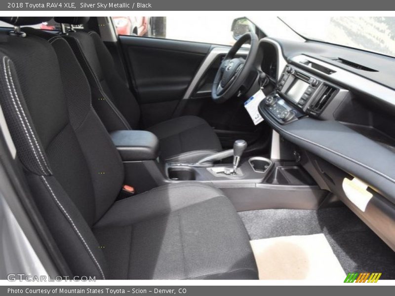 Silver Sky Metallic / Black 2018 Toyota RAV4 XLE