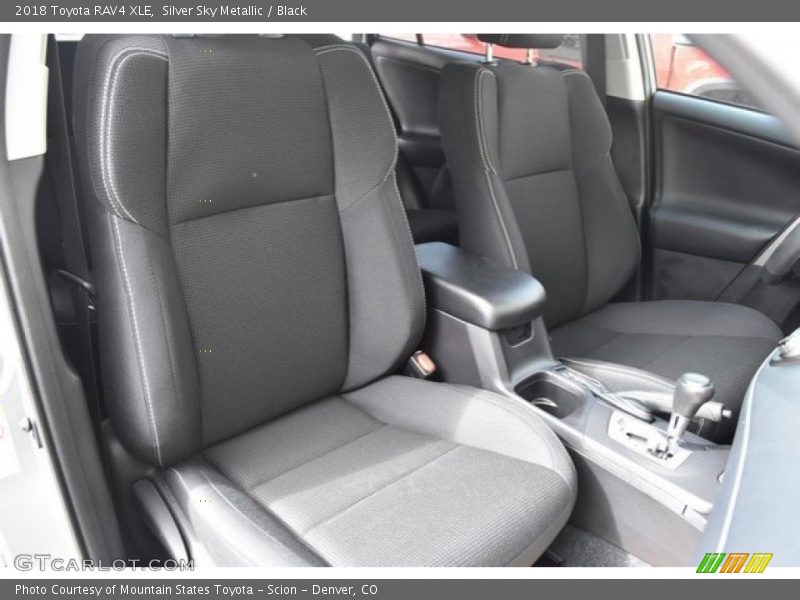 Silver Sky Metallic / Black 2018 Toyota RAV4 XLE