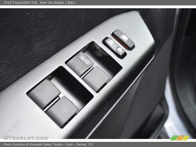 Silver Sky Metallic / Black 2018 Toyota RAV4 XLE