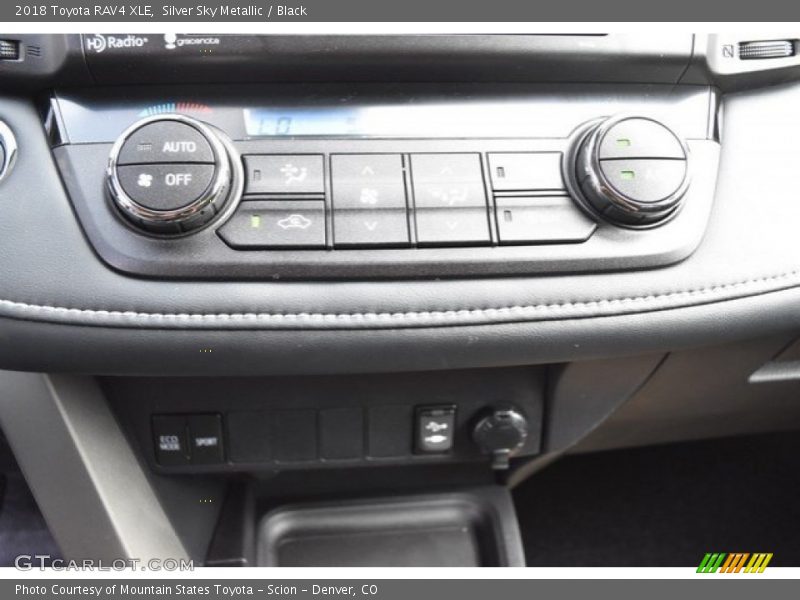 Silver Sky Metallic / Black 2018 Toyota RAV4 XLE