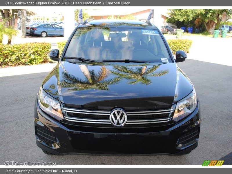 Deep Black Pearl / Charcoal Black 2018 Volkswagen Tiguan Limited 2.0T