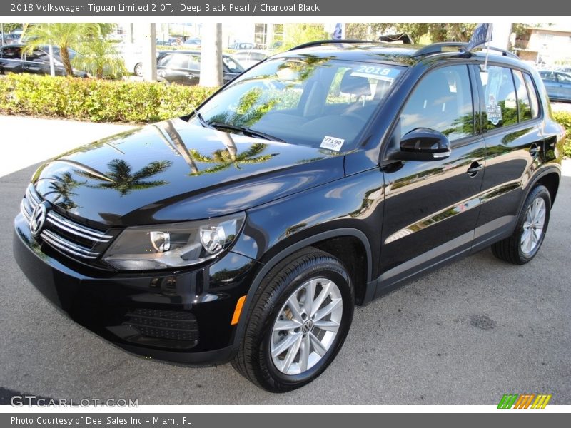 Deep Black Pearl / Charcoal Black 2018 Volkswagen Tiguan Limited 2.0T