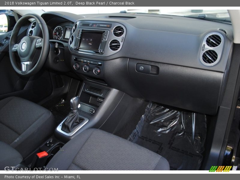 Deep Black Pearl / Charcoal Black 2018 Volkswagen Tiguan Limited 2.0T
