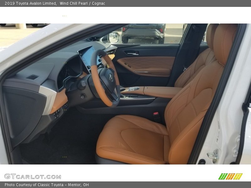 Wind Chill Pearl / Cognac 2019 Toyota Avalon Limited