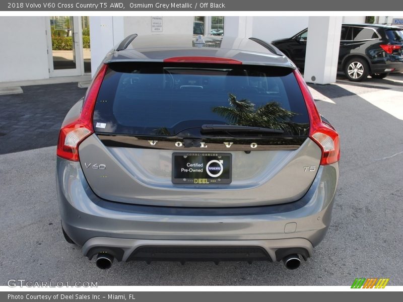 Osmium Grey Metallic / Off Black 2018 Volvo V60 Cross Country T5 AWD