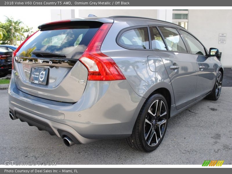 Osmium Grey Metallic / Off Black 2018 Volvo V60 Cross Country T5 AWD