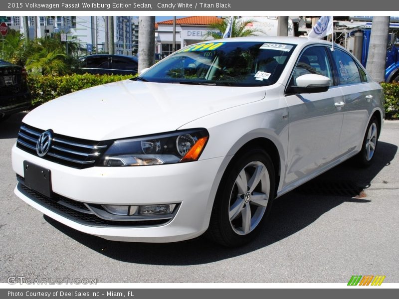Candy White / Titan Black 2015 Volkswagen Passat Wolfsburg Edition Sedan
