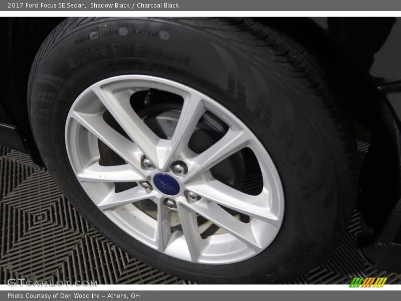 Shadow Black / Charcoal Black 2017 Ford Focus SE Sedan