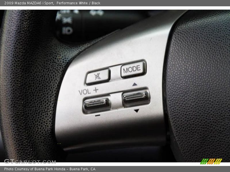 Performance White / Black 2009 Mazda MAZDA6 i Sport