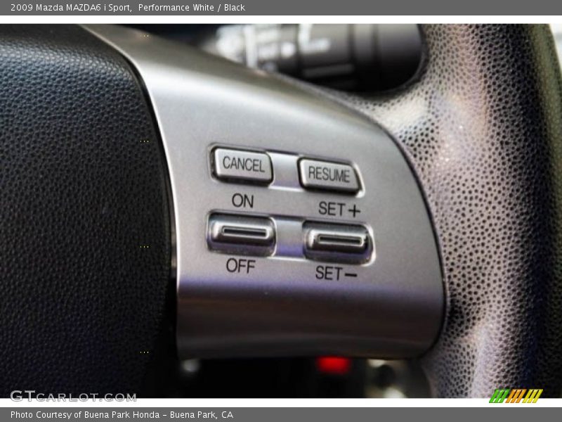 Performance White / Black 2009 Mazda MAZDA6 i Sport