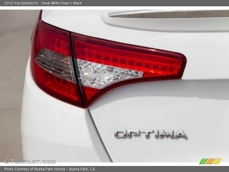 Snow White Pearl / Black 2013 Kia Optima SX