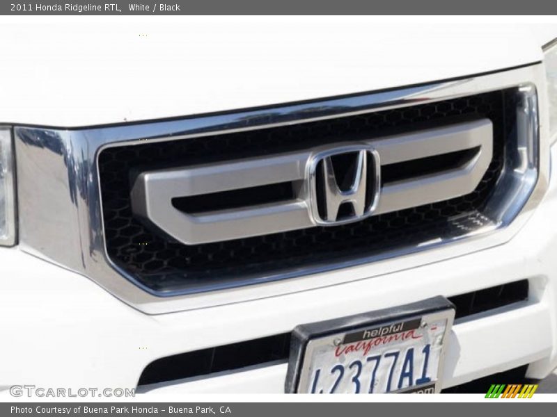 White / Black 2011 Honda Ridgeline RTL