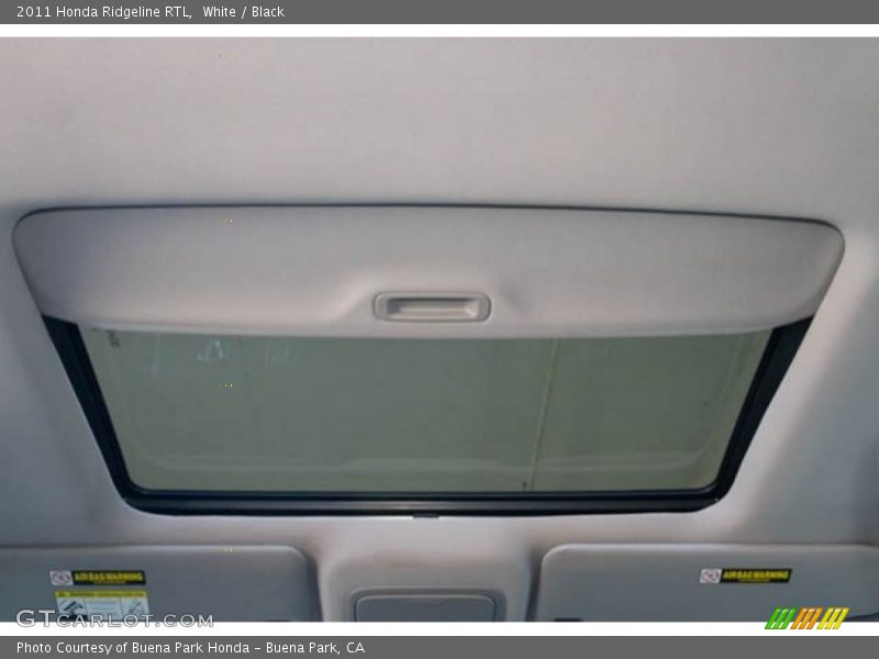 White / Black 2011 Honda Ridgeline RTL