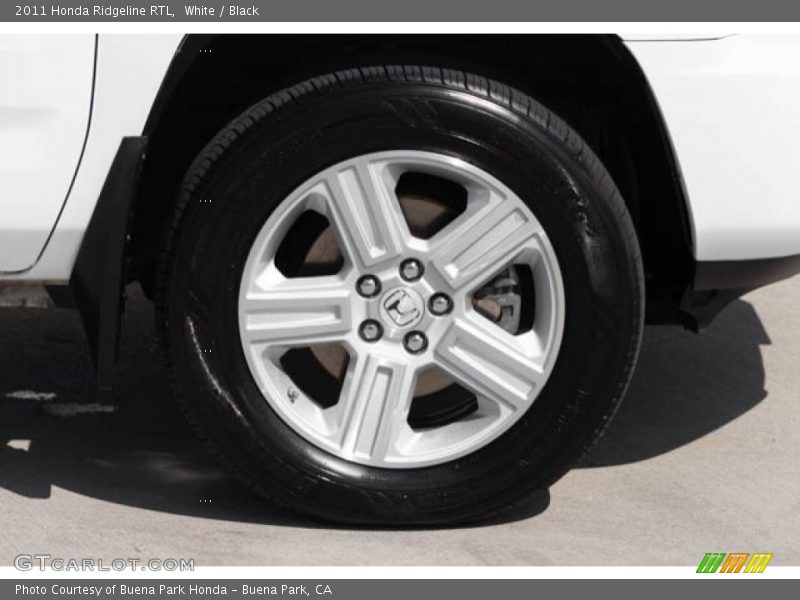 White / Black 2011 Honda Ridgeline RTL