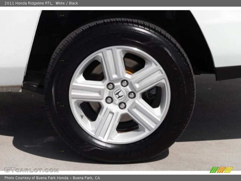 White / Black 2011 Honda Ridgeline RTL