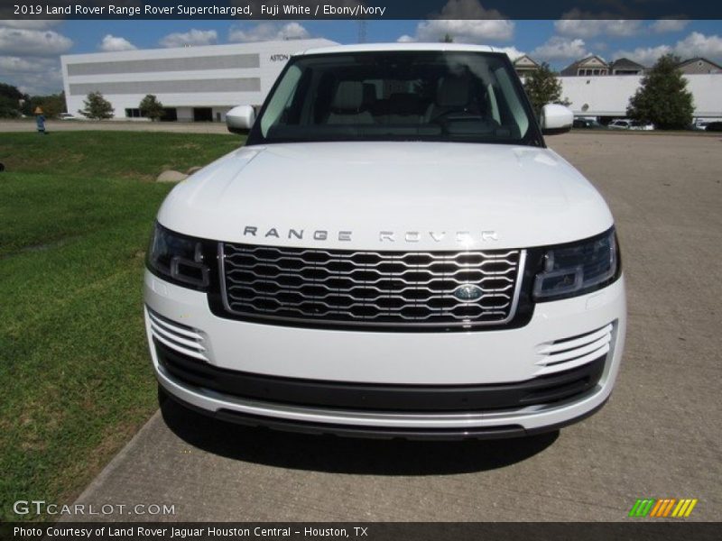 Fuji White / Ebony/Ivory 2019 Land Rover Range Rover Supercharged