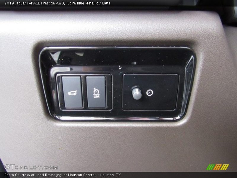 Loire Blue Metallic / Latte 2019 Jaguar F-PACE Prestige AWD