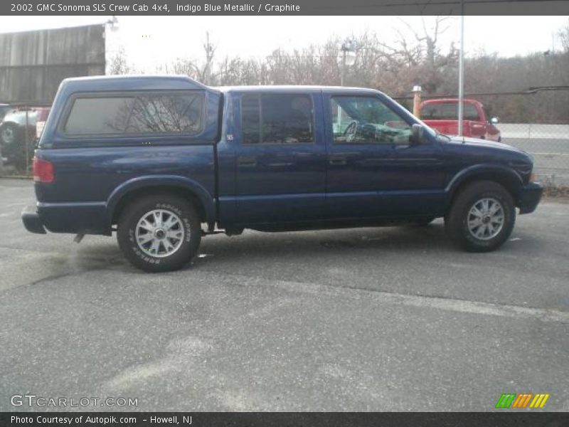 Indigo Blue Metallic / Graphite 2002 GMC Sonoma SLS Crew Cab 4x4