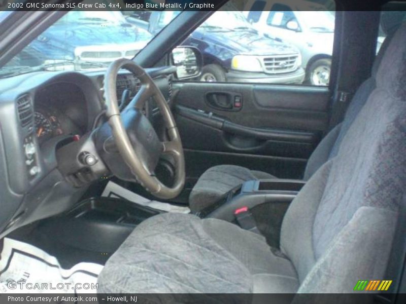 Indigo Blue Metallic / Graphite 2002 GMC Sonoma SLS Crew Cab 4x4