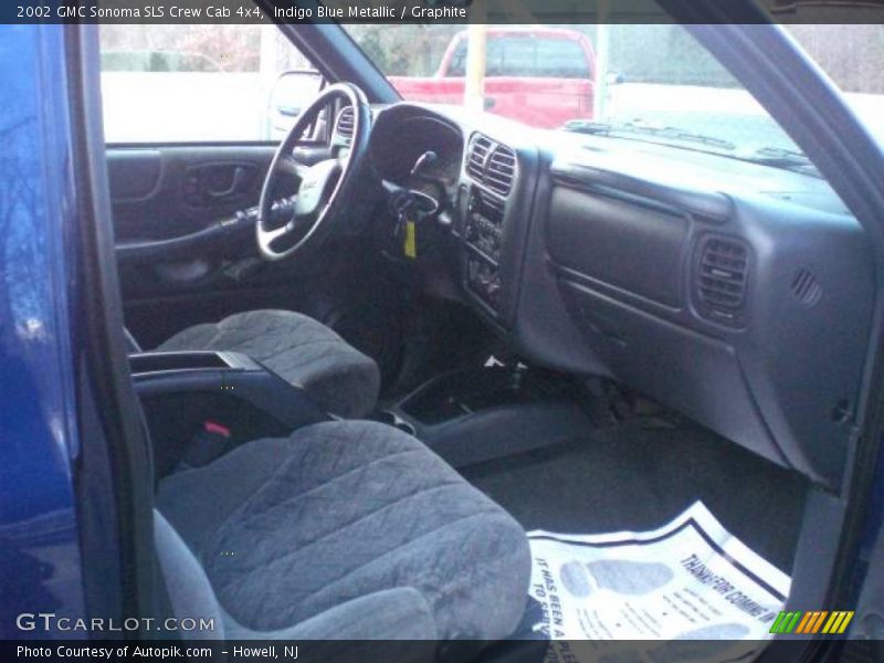 Indigo Blue Metallic / Graphite 2002 GMC Sonoma SLS Crew Cab 4x4