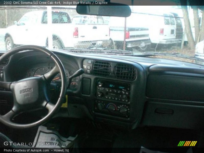 Indigo Blue Metallic / Graphite 2002 GMC Sonoma SLS Crew Cab 4x4