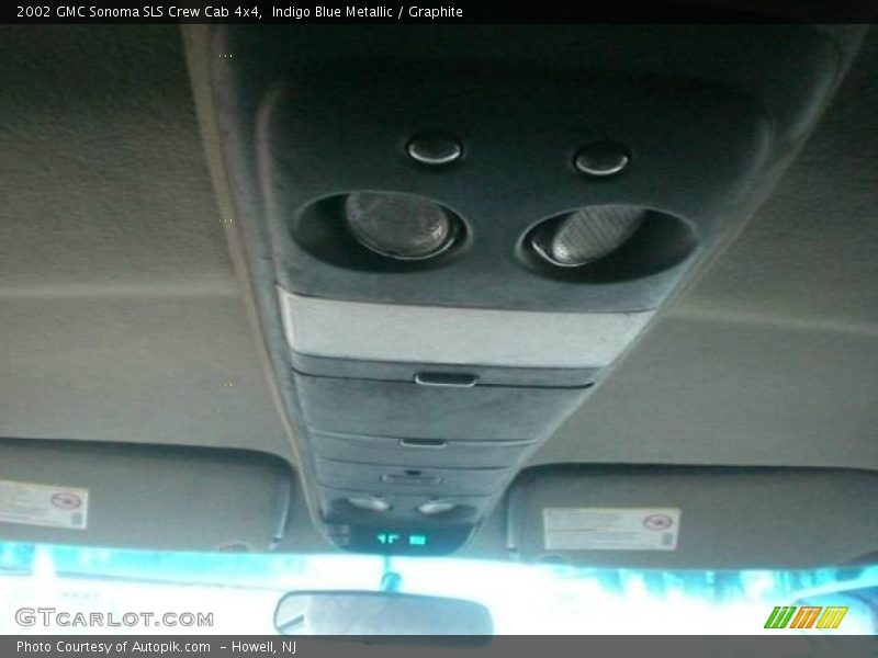 Indigo Blue Metallic / Graphite 2002 GMC Sonoma SLS Crew Cab 4x4