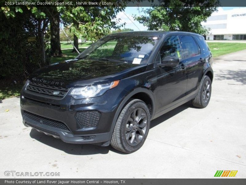 Front 3/4 View of 2019 Discovery Sport HSE