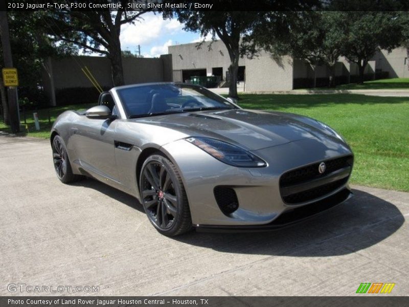 Front 3/4 View of 2019 F-Type P300 Convertible